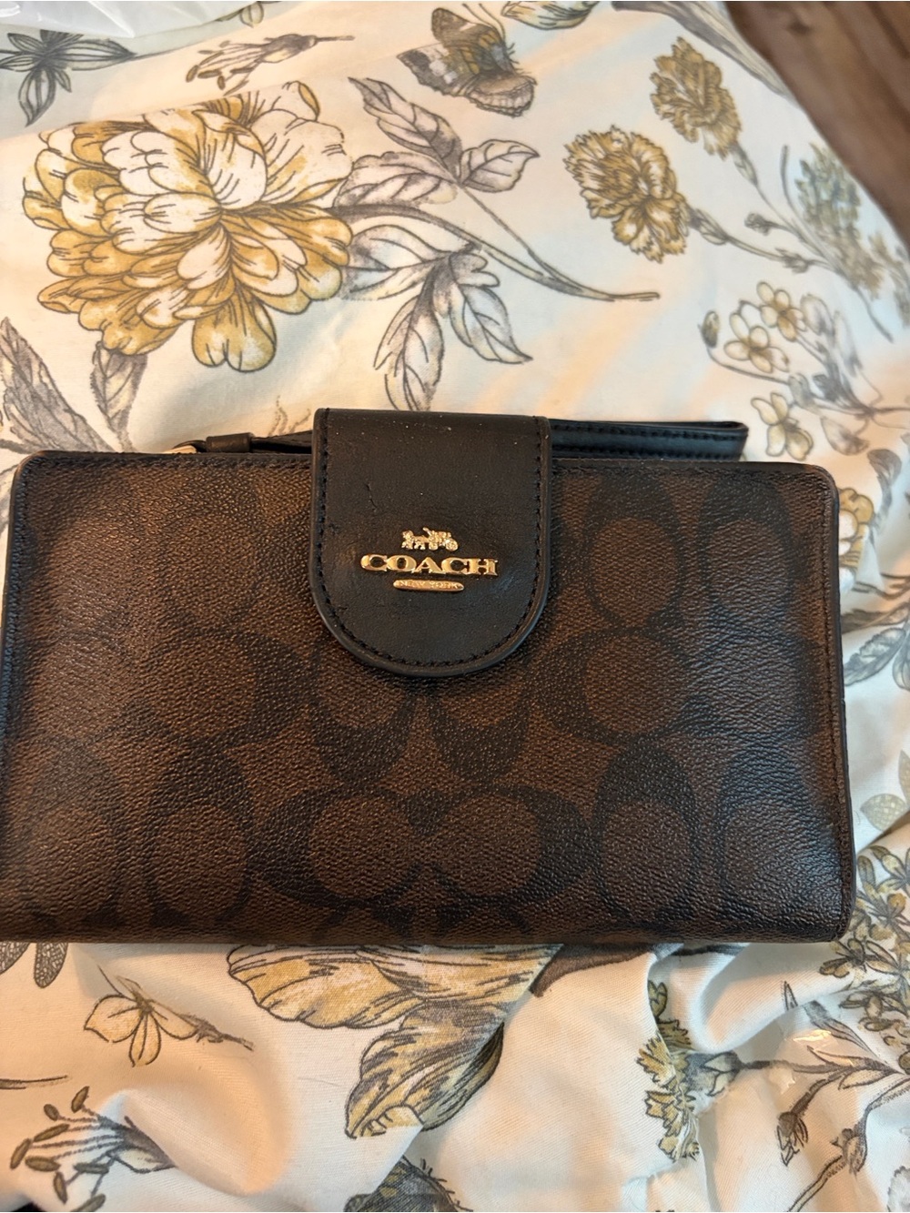 Coach Brown and Black Signature Card Holder Wallet